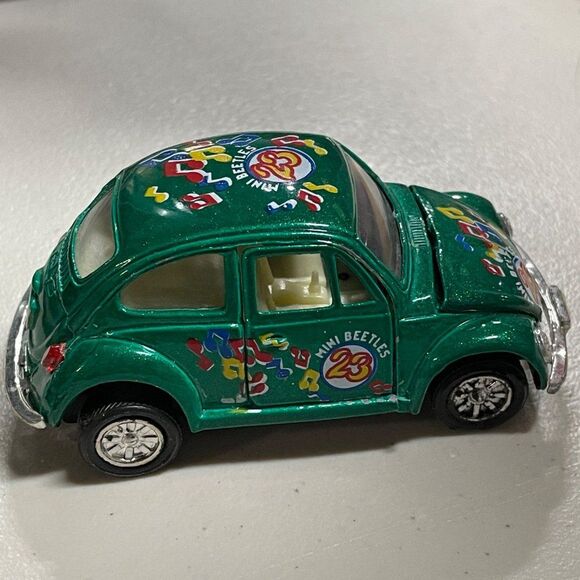 Die cast VW Beetle Bug metallic Emerald Green - Picture 6 of 10